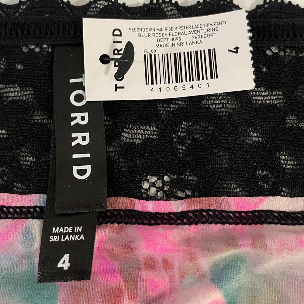 NWT Torrid Lace Floral Hipster Panty, Sz 4, 4x, Mid rise, Roses, Stretchy - Picture 5 of 10